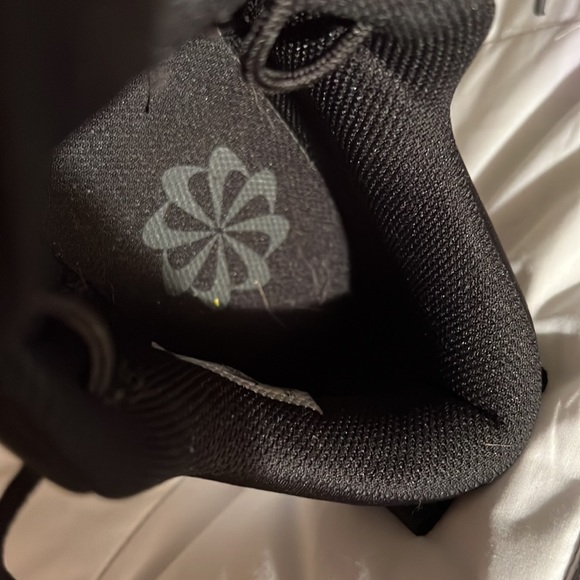 Like New worn for half a day Crater Remixa Nike sneakers for women size 11 - Picture 7 of 8